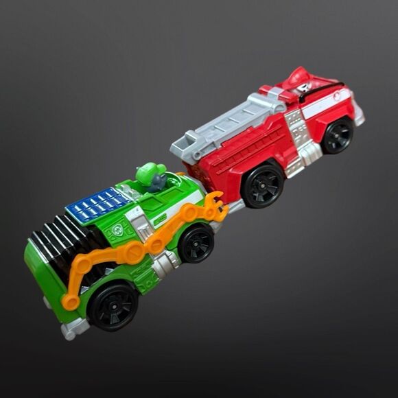 PAW Patrol Pup Squad Paw Patroller Transforming Playset With 2 Diecast Cars - Picture 9 of 10